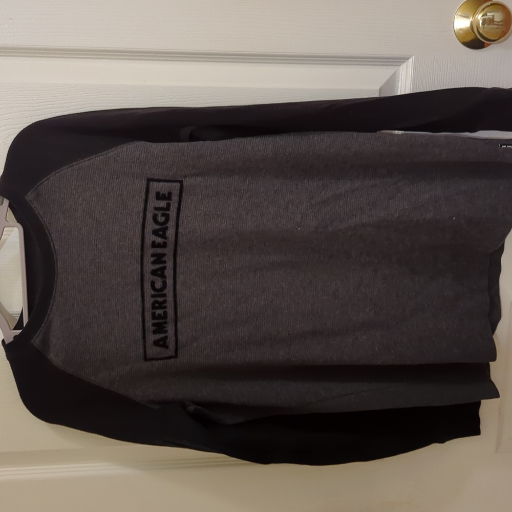American Eagle men's medium waffle shirt